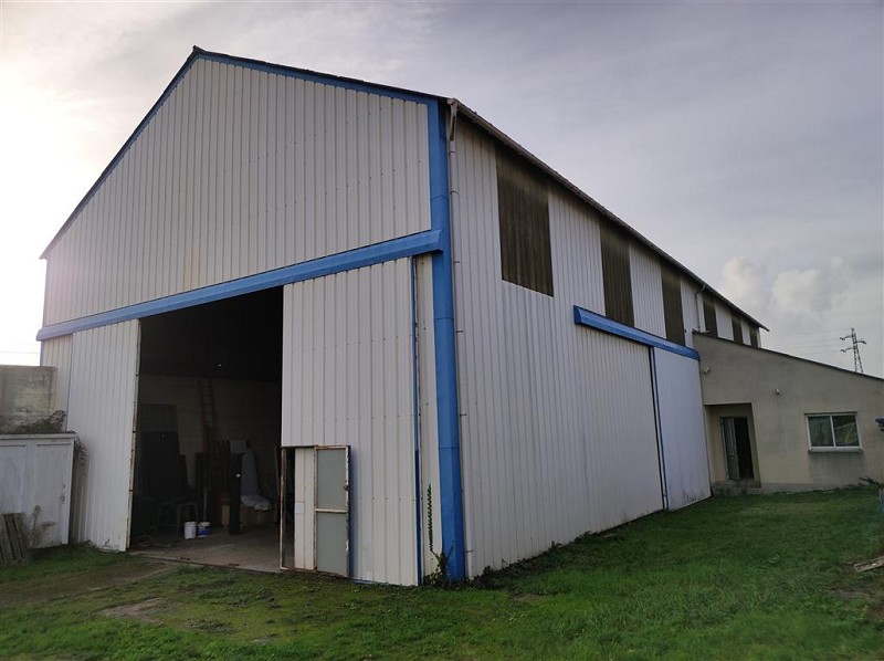 Agrandir la photo Local d'activité à vendre - 1165.0 m2 - 44 - Loire-Atlantique