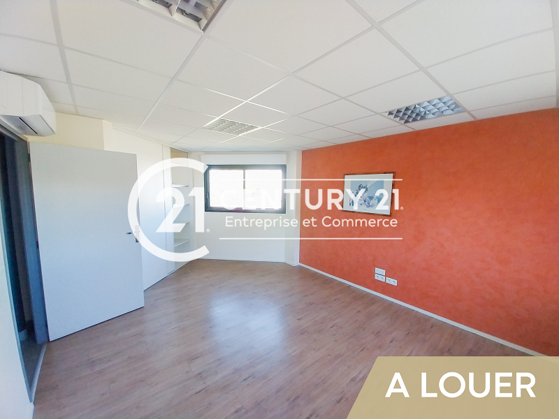 Local d'activité à louer - 540.0 m2 - 44 - Loire-Atlantique