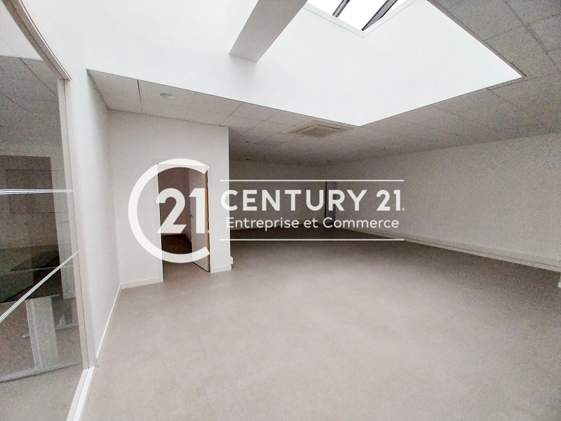 Tous commerces à louer - 251.0 m2 - 44 - Loire-Atlantique