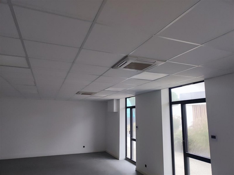 Bureaux à louer - 91.0 m2 - 44 - Loire-Atlantique