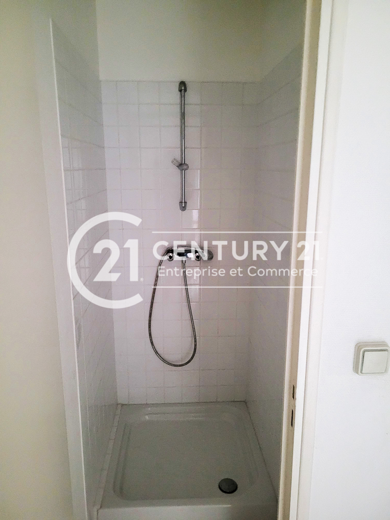 Local d'activité à louer - 260.0 m2 - 44 - Loire-Atlantique