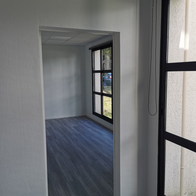 Agrandir la photo Bureaux à louer - 120.0 m2 - 44 - Loire-Atlantique