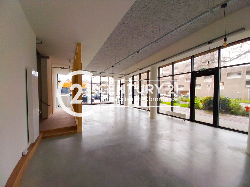 Tous commerces à louer - 144.0 m2 - 44 - Loire-Atlantique
