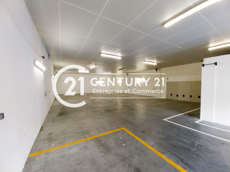 Entrepôt à louer - 485.0 m2 - 44 - Loire-Atlantique