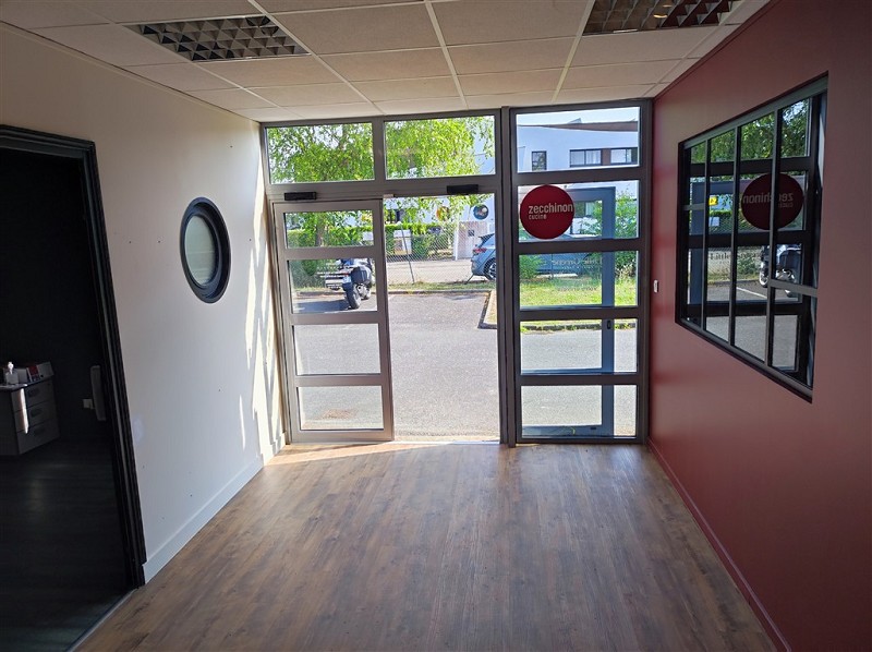 Agrandir la photo Local d'activité à louer - 200.0 m2 - 44 - Loire-Atlantique