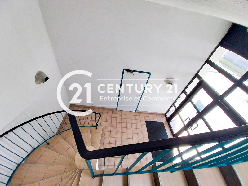 Bureaux à louer - 180.0 m2 - 44 - Loire-Atlantique