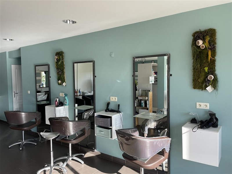 Agrandir la photo Salon de coiffure à vendre - 55.0 m2 - 44 - Loire-Atlantique