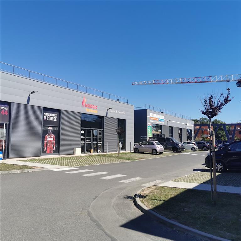 Agrandir la photo Local d'activité à louer - 240.0 m2 - 44 - Loire-Atlantique