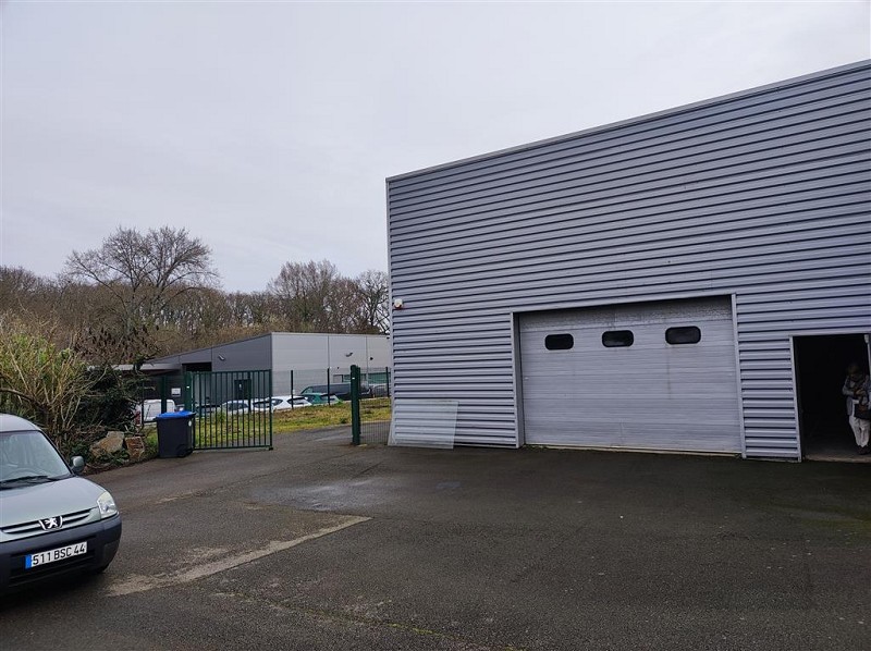 Agrandir la photo Local d'activité à louer - 337.0 m2 - 44 - Loire-Atlantique