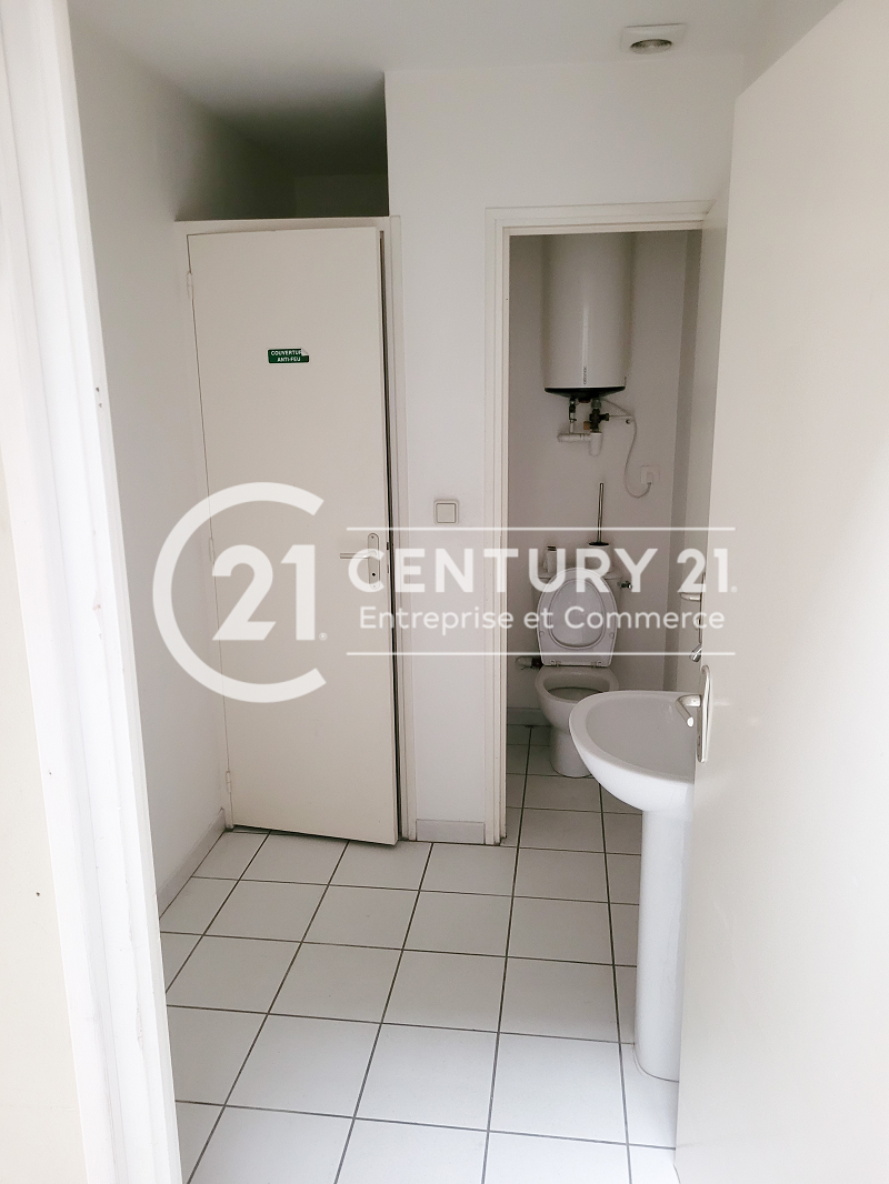 Local d'activité à louer - 260.0 m2 - 44 - Loire-Atlantique