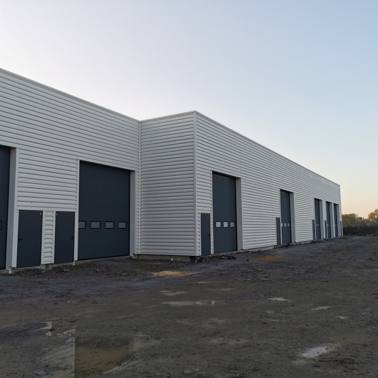 Agrandir la photo Local d'activité à louer - 100.0 m2 - 44 - Loire-Atlantique