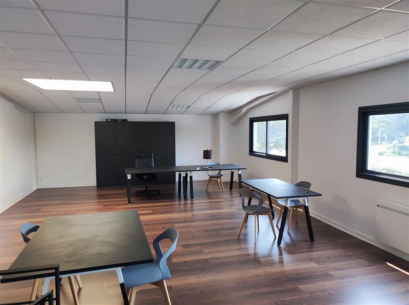 Agrandir la photo Local d'activité à louer - 175.0 m2 - 44 - Loire-Atlantique