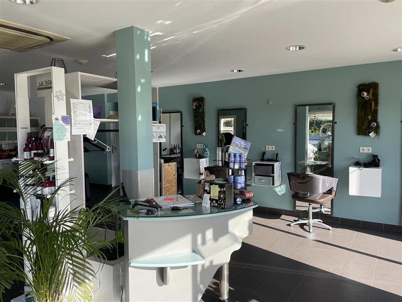 Agrandir la photo Salon de coiffure à vendre - 55.0 m2 - 44 - Loire-Atlantique