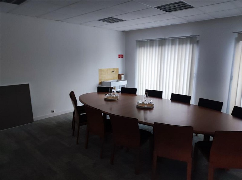 Agrandir la photo Bureaux à louer - 307.0 m2 - 44 - Loire-Atlantique
